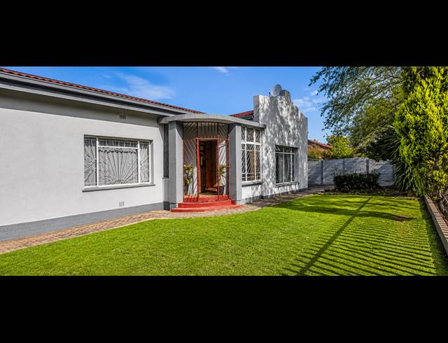 3 BEDROOM FREEHOLD FOR SALE IN HEIDELBERG CENTRAL
